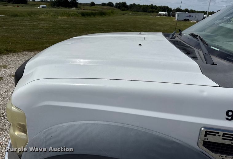 image for item DW6555 2008 Ford F550 Super Duty XL utility / service truck