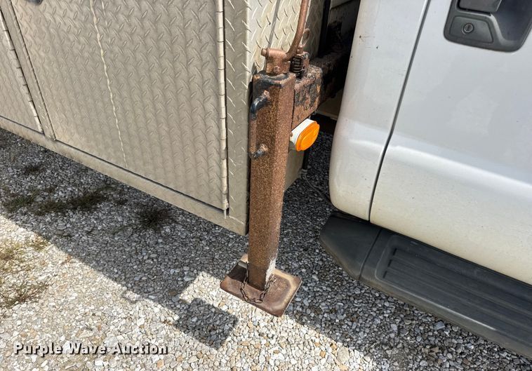 image for item DW6555 2008 Ford F550 Super Duty XL utility / service truck