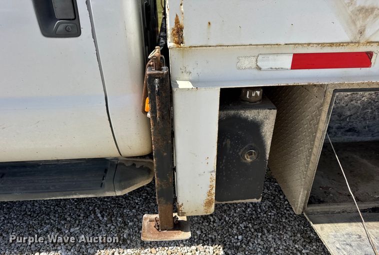 image for item DW6555 2008 Ford F550 Super Duty XL utility / service truck