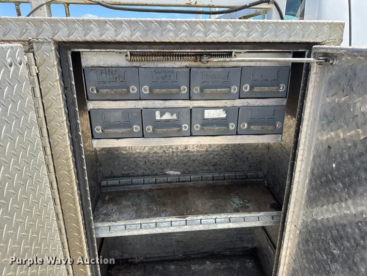 image for item DW6555 2008 Ford F550 Super Duty XL utility / service truck