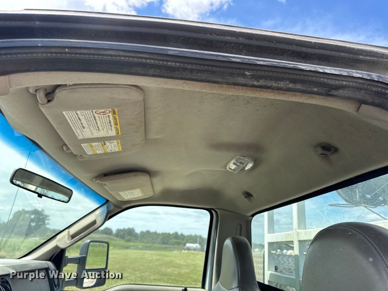 image for item DW6555 2008 Ford F550 Super Duty XL utility / service truck