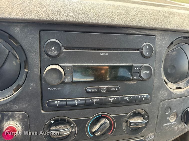 image for item DW6555 2008 Ford F550 Super Duty XL utility / service truck