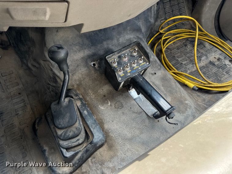 image for item DW6555 2008 Ford F550 Super Duty XL utility / service truck