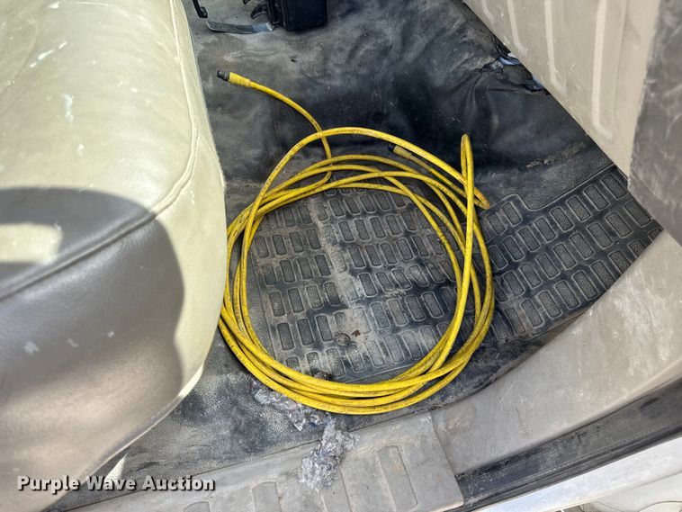 image for item DW6555 2008 Ford F550 Super Duty XL utility / service truck