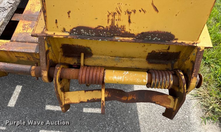 image for item DW6558 1999 Eager Beaver 20HALX equipment trailer