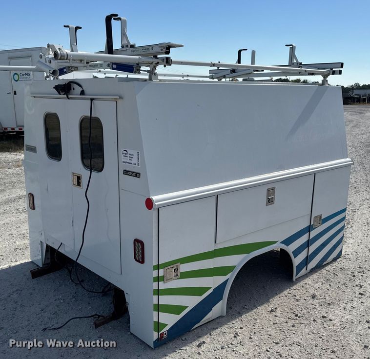 image for item DW6563 Reading Classic 2 pickup truck utility bed