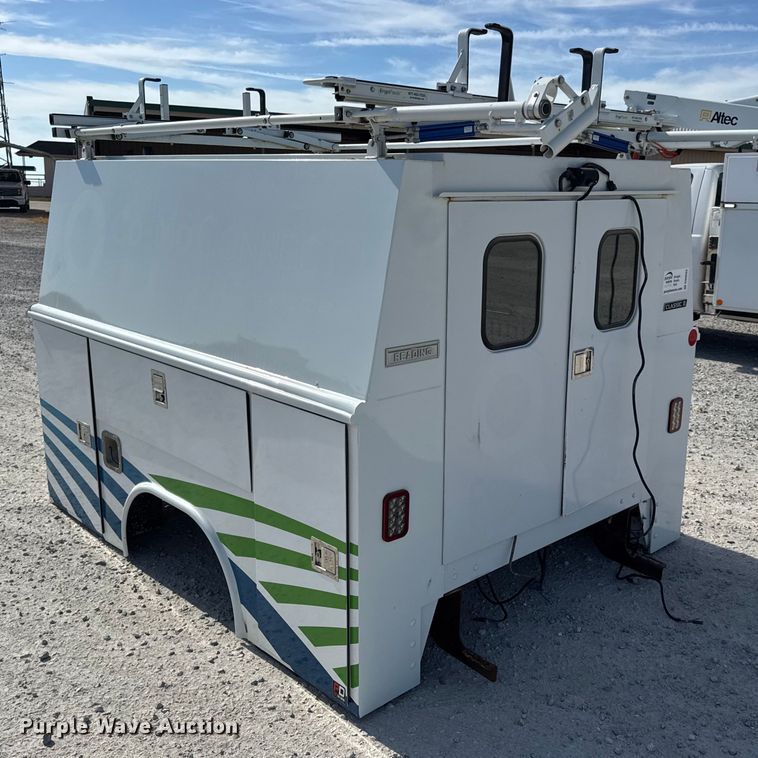 image for item DW6563 Reading Classic 2 pickup truck utility bed