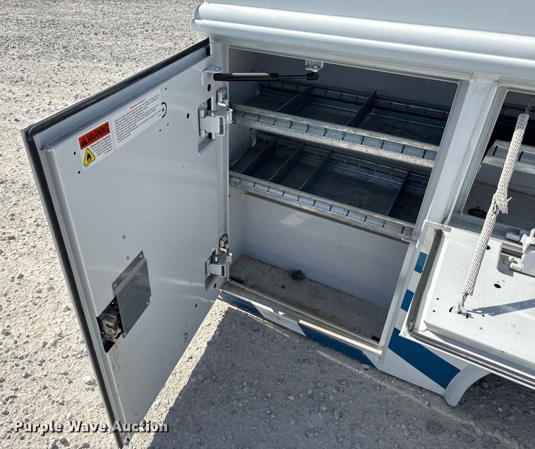 image for item DW6563 Reading Classic 2 pickup truck utility bed