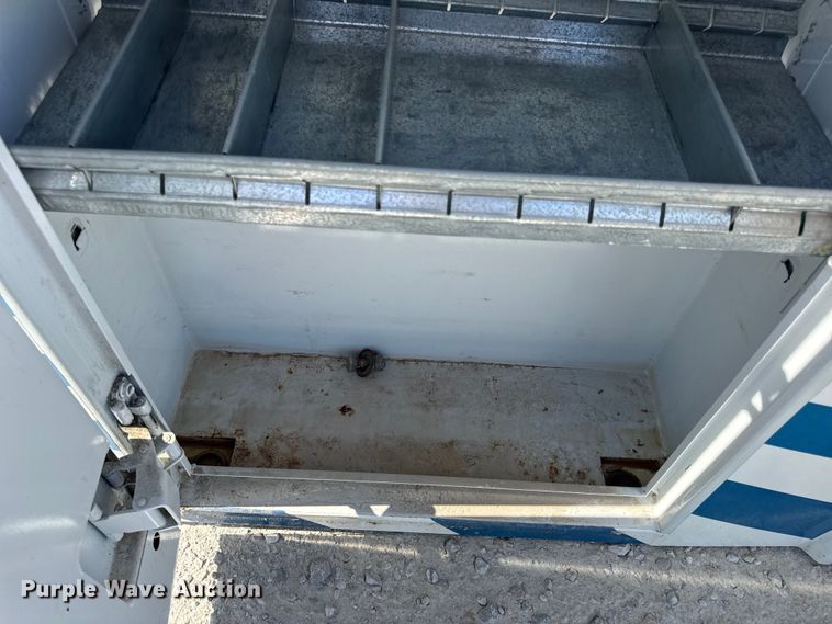 image for item DW6563 Reading Classic 2 pickup truck utility bed