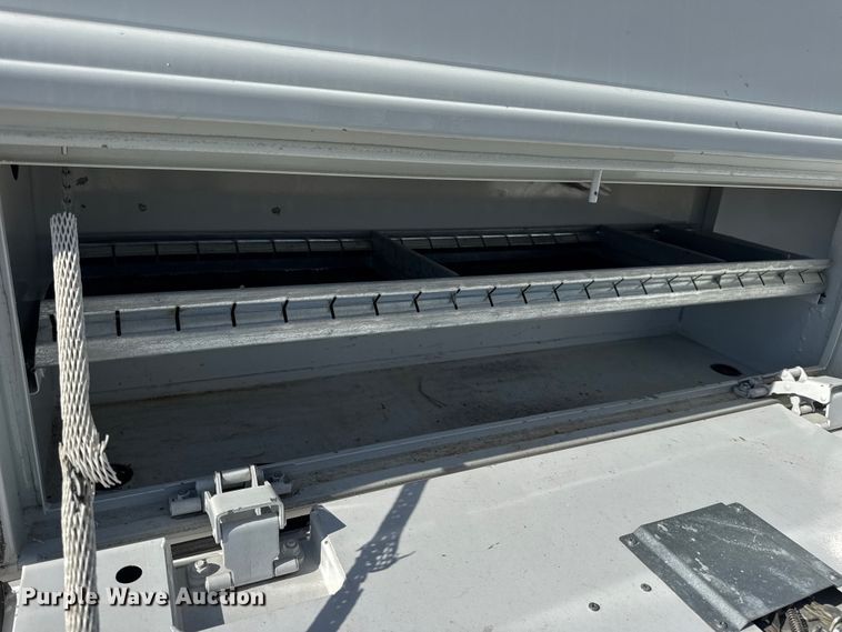 image for item DW6563 Reading Classic 2 pickup truck utility bed