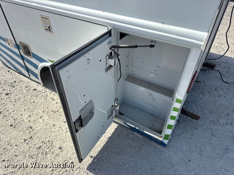 image for item DW6563 Reading Classic 2 pickup truck utility bed