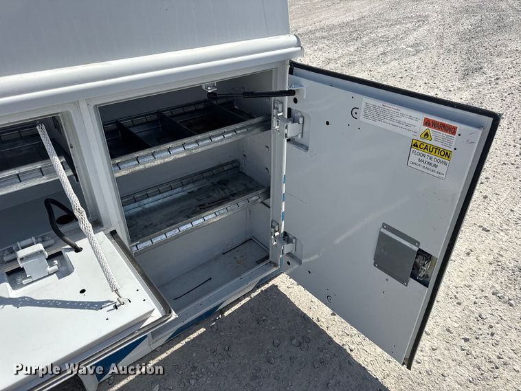 image for item DW6563 Reading Classic 2 pickup truck utility bed