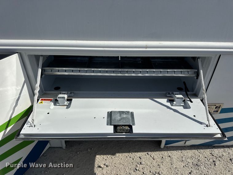 image for item DW6563 Reading Classic 2 pickup truck utility bed