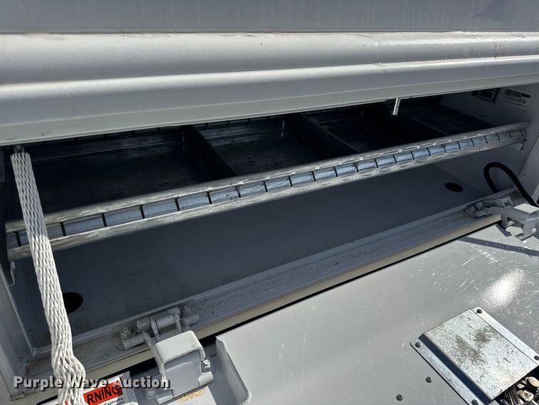 image for item DW6563 Reading Classic 2 pickup truck utility bed