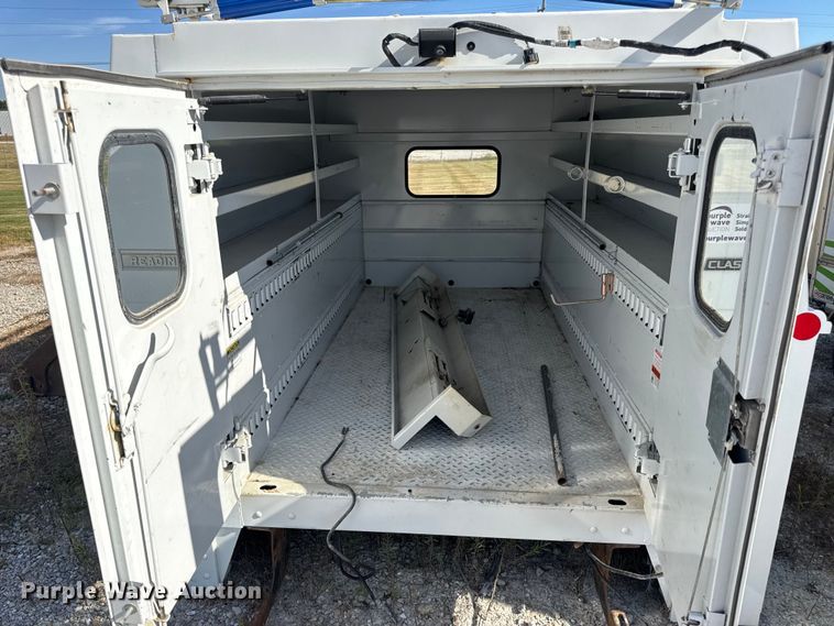 image for item DW6563 Reading Classic 2 pickup truck utility bed