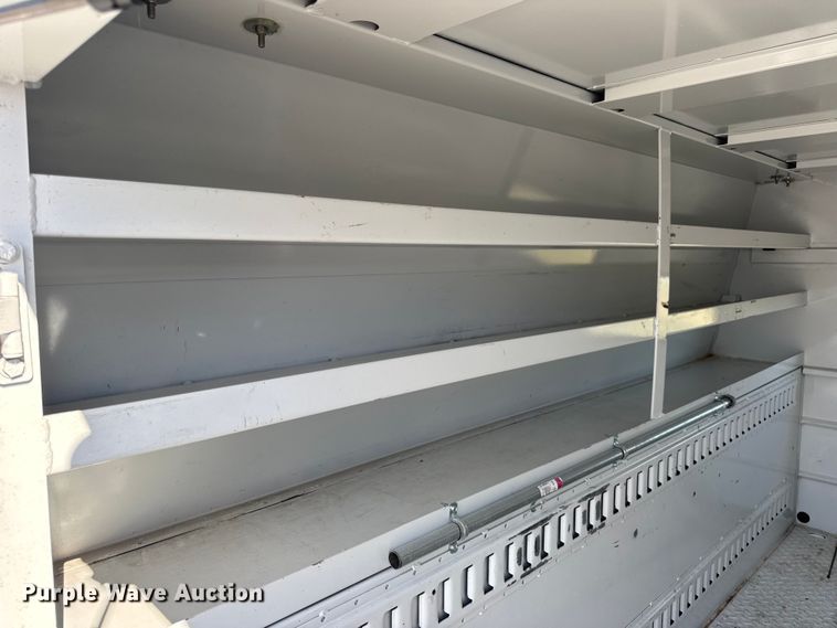 image for item DW6563 Reading Classic 2 pickup truck utility bed