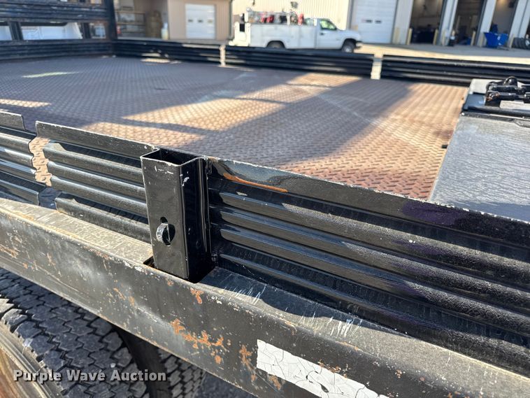 image for item DW6567 1999 Ford F450 Super Duty XL dump flatbed truck