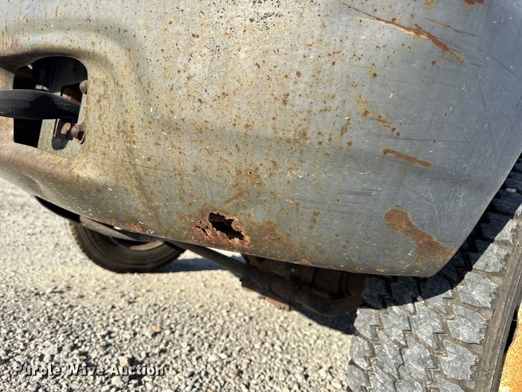 image for item DW6567 1999 Ford F450 Super Duty XL dump flatbed truck