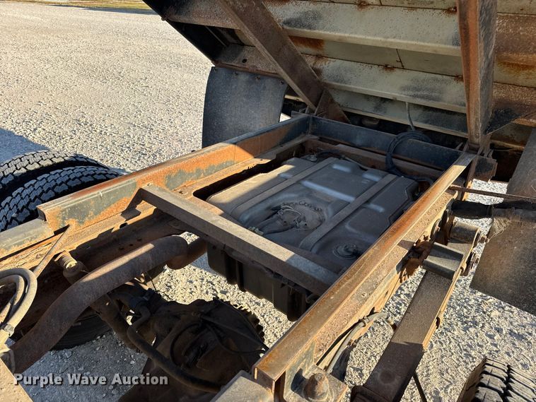 image for item DW6567 1999 Ford F450 Super Duty XL dump flatbed truck