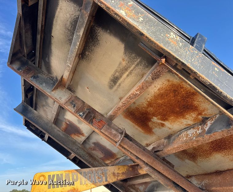 image for item DW6567 1999 Ford F450 Super Duty XL dump flatbed truck