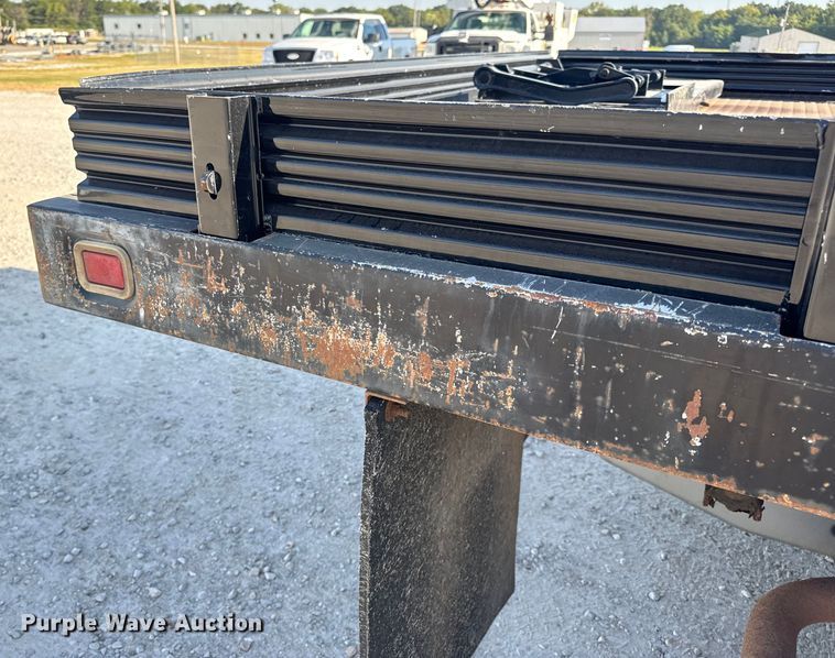 image for item DW6567 1999 Ford F450 Super Duty XL dump flatbed truck