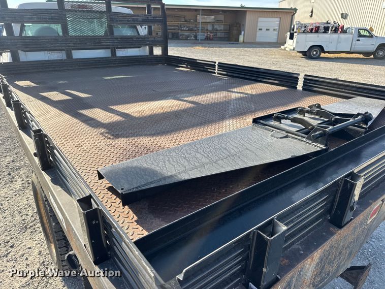 image for item DW6567 1999 Ford F450 Super Duty XL dump flatbed truck