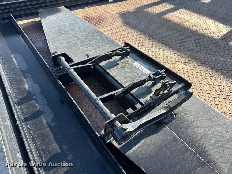 image for item DW6567 1999 Ford F450 Super Duty XL dump flatbed truck