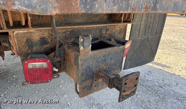 image for item DW6567 1999 Ford F450 Super Duty XL dump flatbed truck