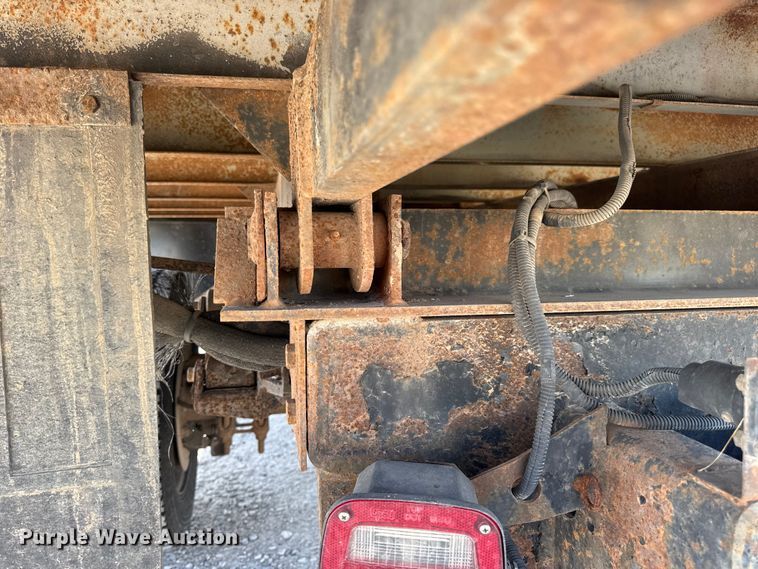 image for item DW6567 1999 Ford F450 Super Duty XL dump flatbed truck