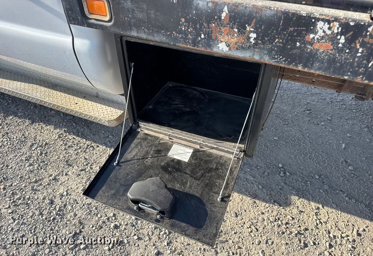 image for item DW6567 1999 Ford F450 Super Duty XL dump flatbed truck