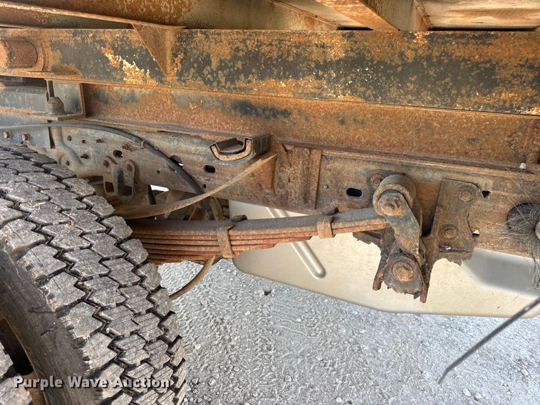 image for item DW6567 1999 Ford F450 Super Duty XL dump flatbed truck