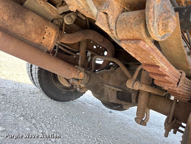 image for item DW6567 1999 Ford F450 Super Duty XL dump flatbed truck