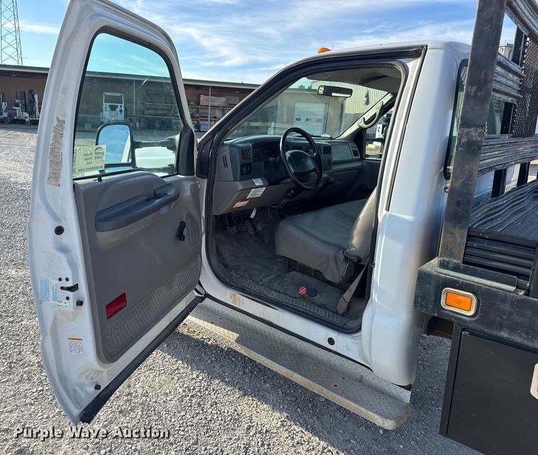 image for item DW6567 1999 Ford F450 Super Duty XL dump flatbed truck