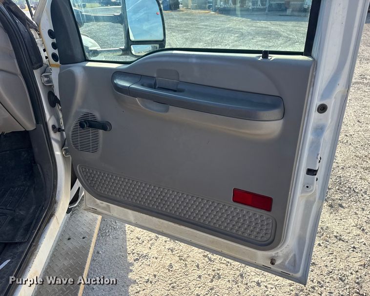 image for item DW6567 1999 Ford F450 Super Duty XL dump flatbed truck