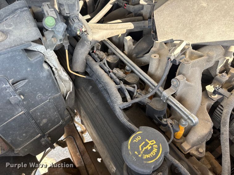 image for item DW6567 1999 Ford F450 Super Duty XL dump flatbed truck