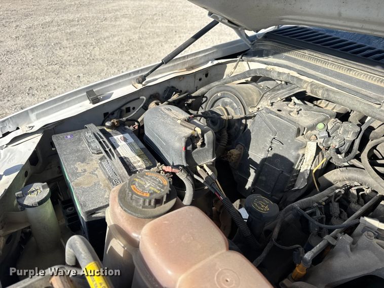 image for item DW6567 1999 Ford F450 Super Duty XL dump flatbed truck