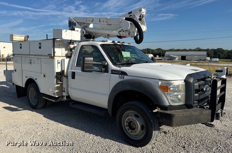 image for item DW6568 2015 Ford F550 Super Duty XL bucket truck