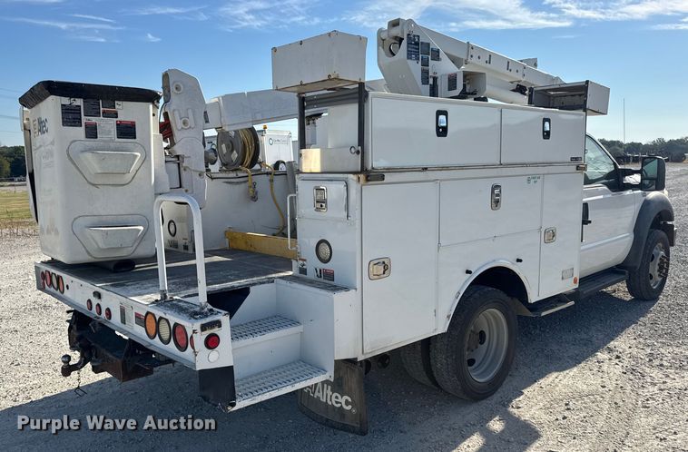 image for item DW6568 2015 Ford F550 Super Duty XL bucket truck