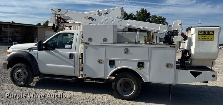 image for item DW6568 2015 Ford F550 Super Duty XL bucket truck