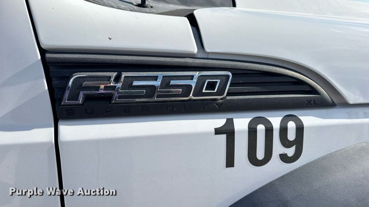 image for item DW6568 2015 Ford F550 Super Duty XL bucket truck