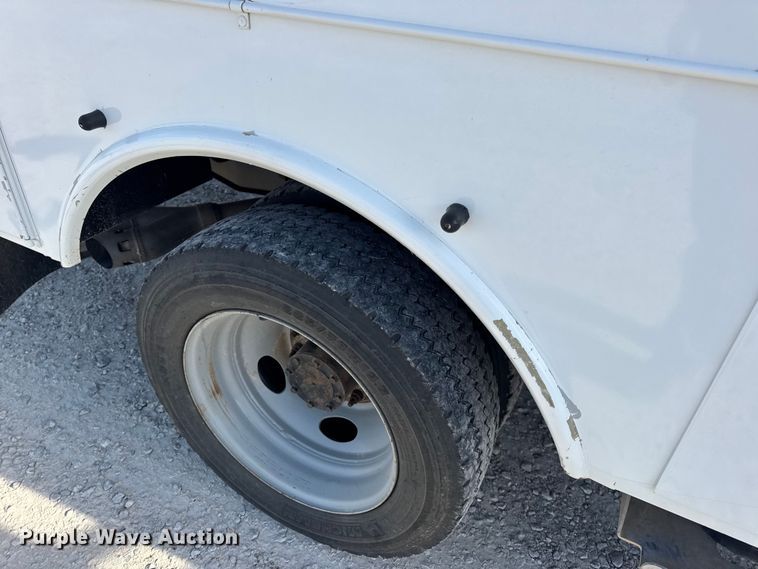 image for item DW6568 2015 Ford F550 Super Duty XL bucket truck