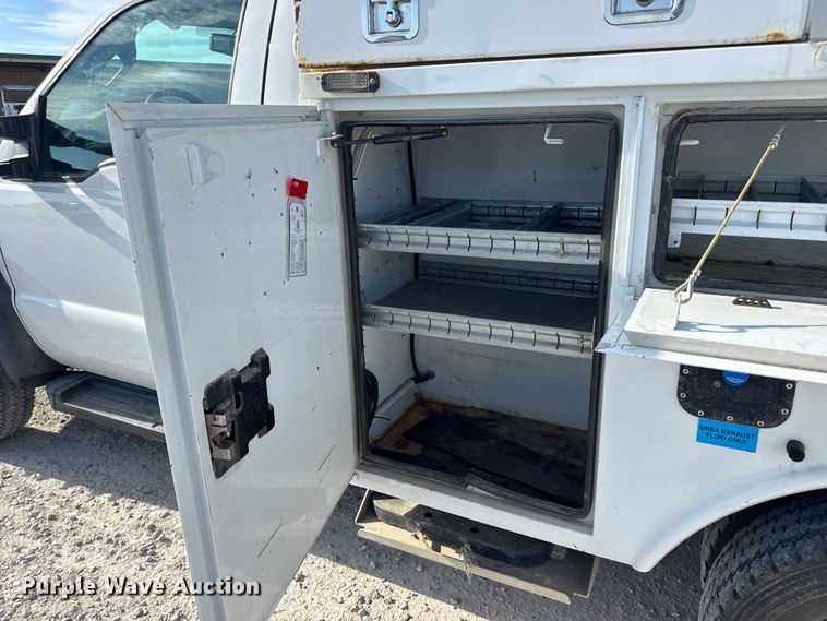 image for item DW6568 2015 Ford F550 Super Duty XL bucket truck