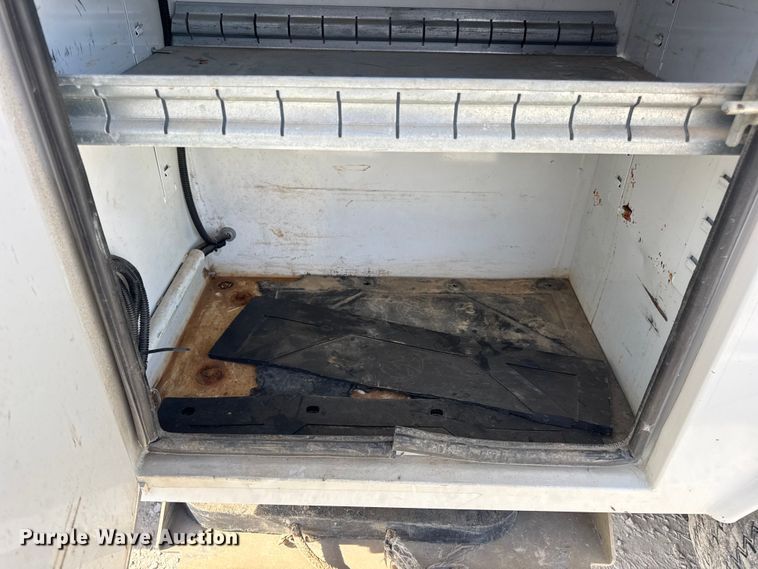 image for item DW6568 2015 Ford F550 Super Duty XL bucket truck