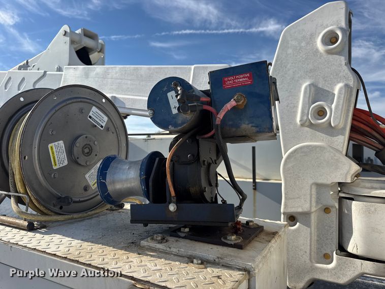 image for item DW6568 2015 Ford F550 Super Duty XL bucket truck