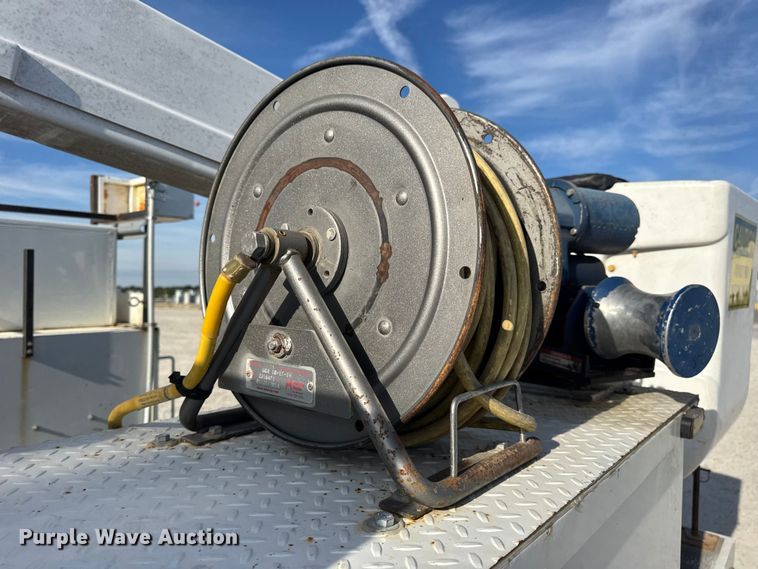 image for item DW6568 2015 Ford F550 Super Duty XL bucket truck