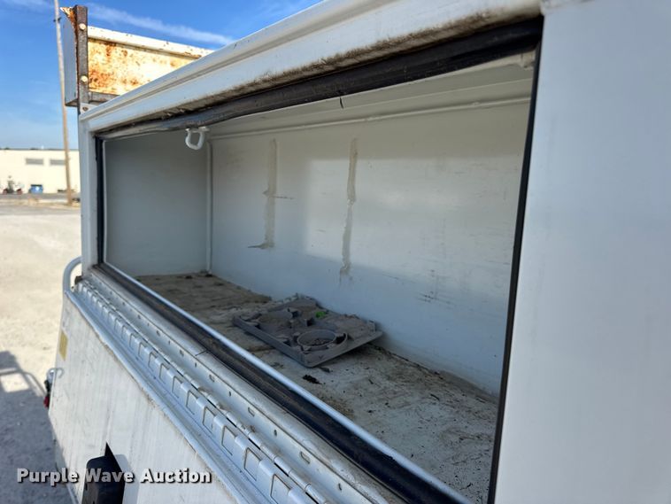 image for item DW6568 2015 Ford F550 Super Duty XL bucket truck