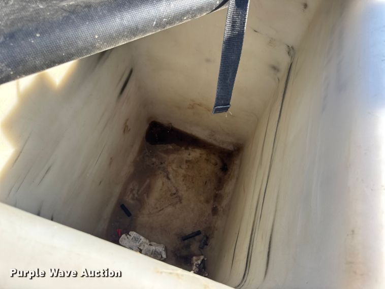 image for item DW6568 2015 Ford F550 Super Duty XL bucket truck