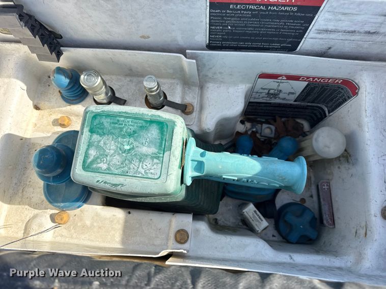 image for item DW6568 2015 Ford F550 Super Duty XL bucket truck