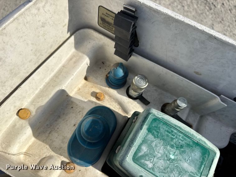 image for item DW6568 2015 Ford F550 Super Duty XL bucket truck