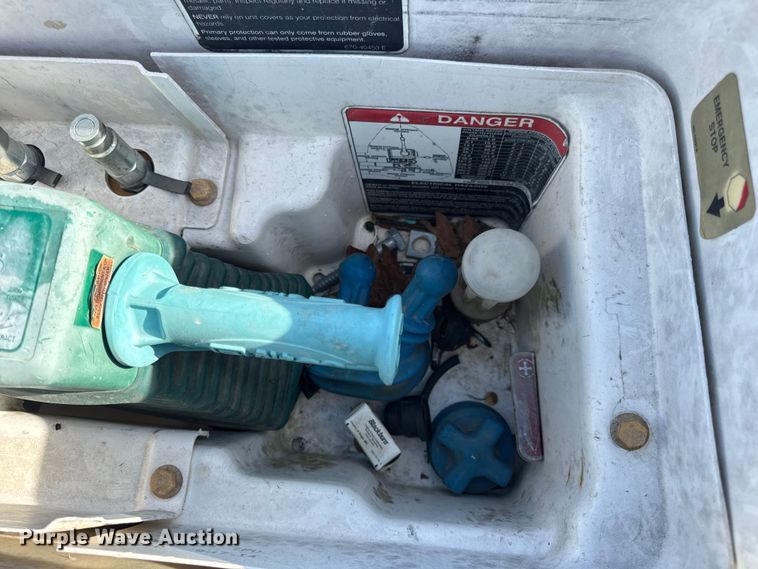 image for item DW6568 2015 Ford F550 Super Duty XL bucket truck